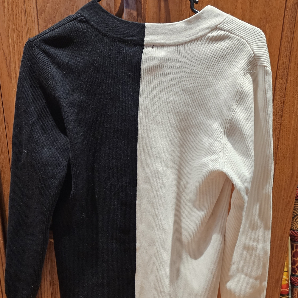 Anne Klein Black and White Cardigan - Picture 2 of 3